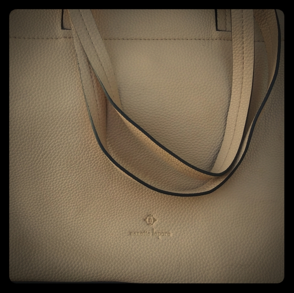 Nanette Lepora Satchell